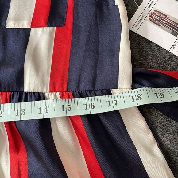 Newtimes Development Ltd. Shirt Style Dress w/belt. Midi. Size Small/Medium - Picture 9 of 11